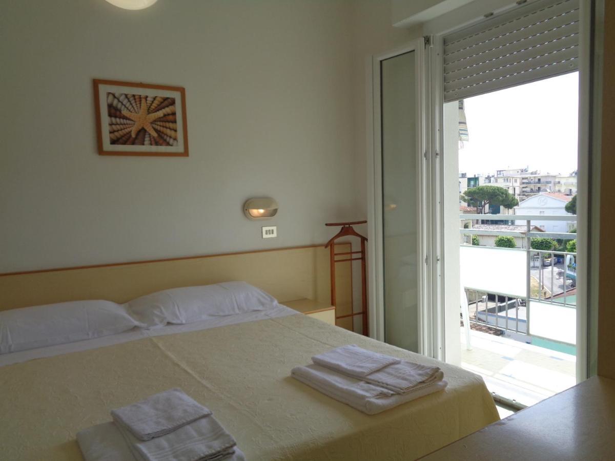 Hotel Tre Stelle Gabicce Mare Esterno foto