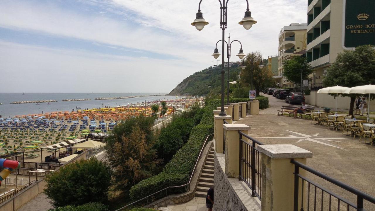 Hotel Tre Stelle Gabicce Mare Esterno foto